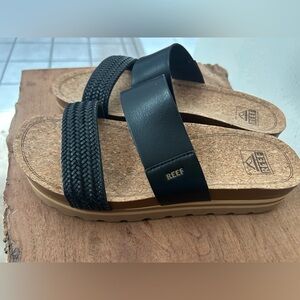 Reef Women’s Black and Tan Cork Platform Slide Sandals/ size 9.5